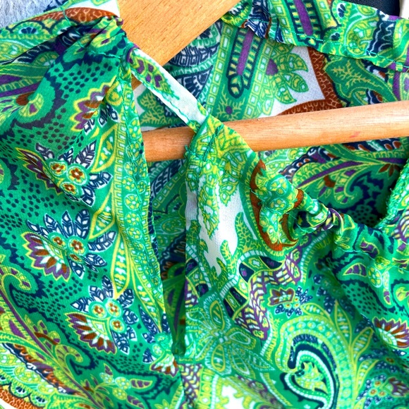 ⭐️Host Pick⭐️ Spanish designed sheer green long- sleeve blouse - Picture 5 of 7